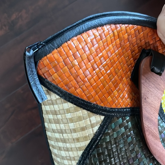 Vintage Style Woven Straw Patchwork Faux Leather Wooden Bag - Picture 11 of 12